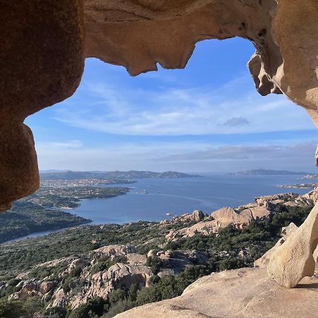 L'Angolo Sul Porto Palau Exteriér fotografie